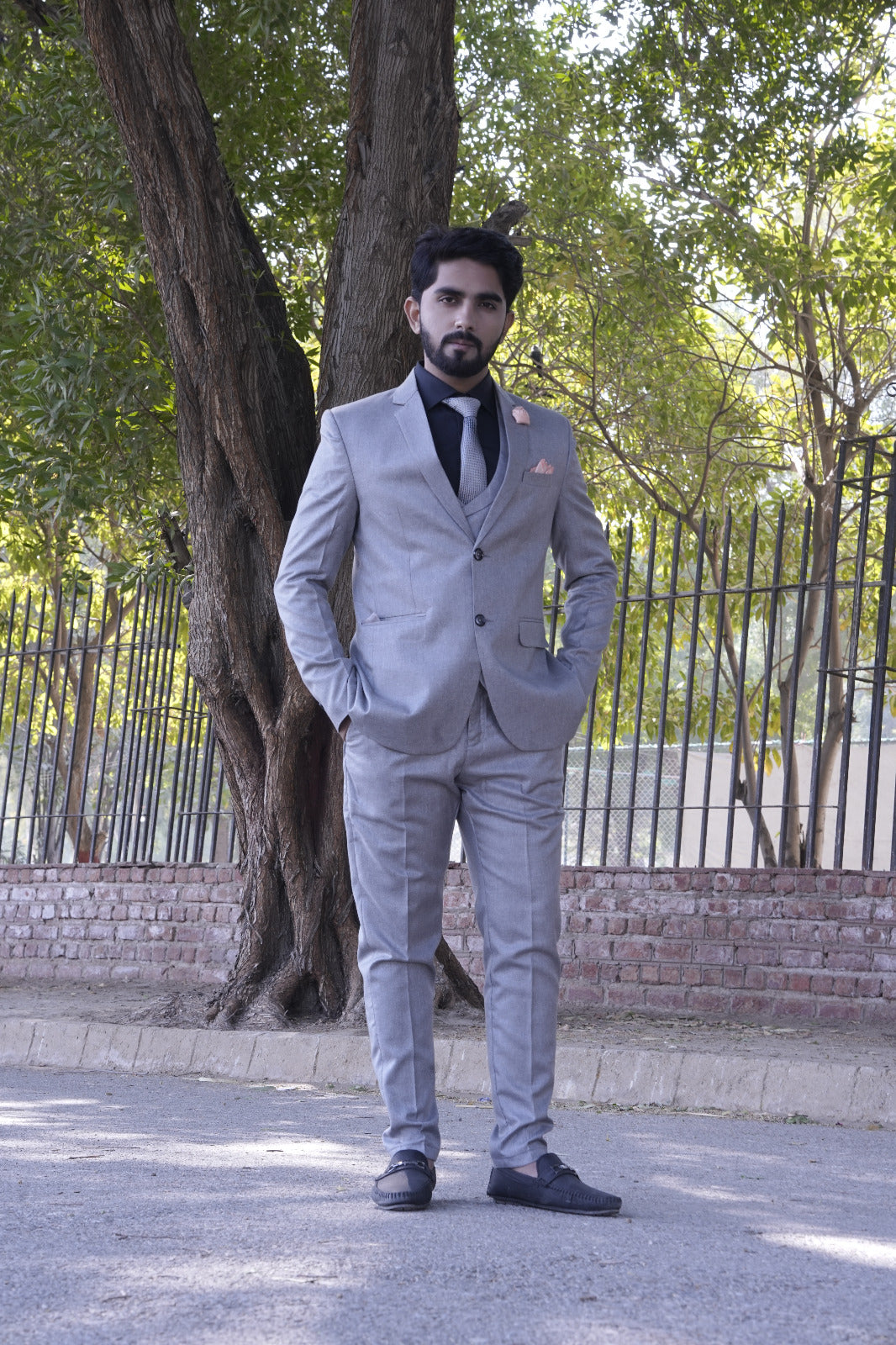 Sharp light grey three pieace suit