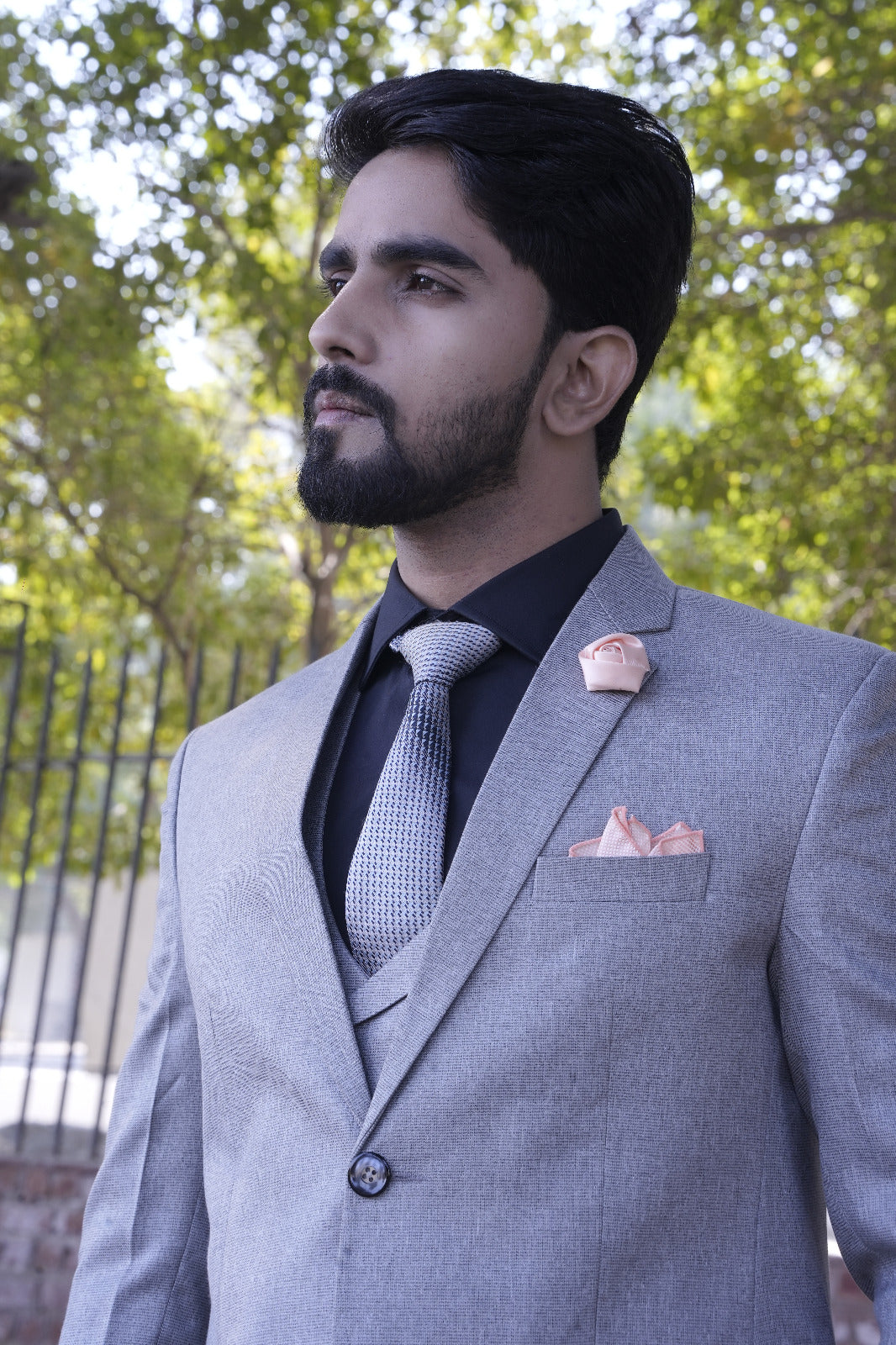 Sharp light grey three pieace suit