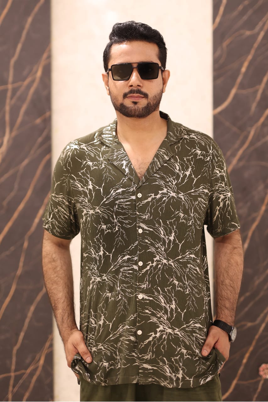 Green jall print shirt plain trouser