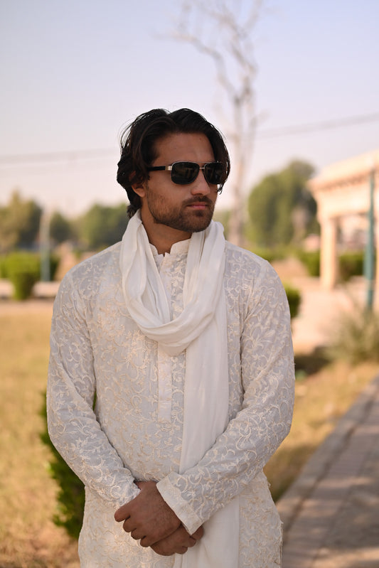 White jell embroidery kurta same plain trouser