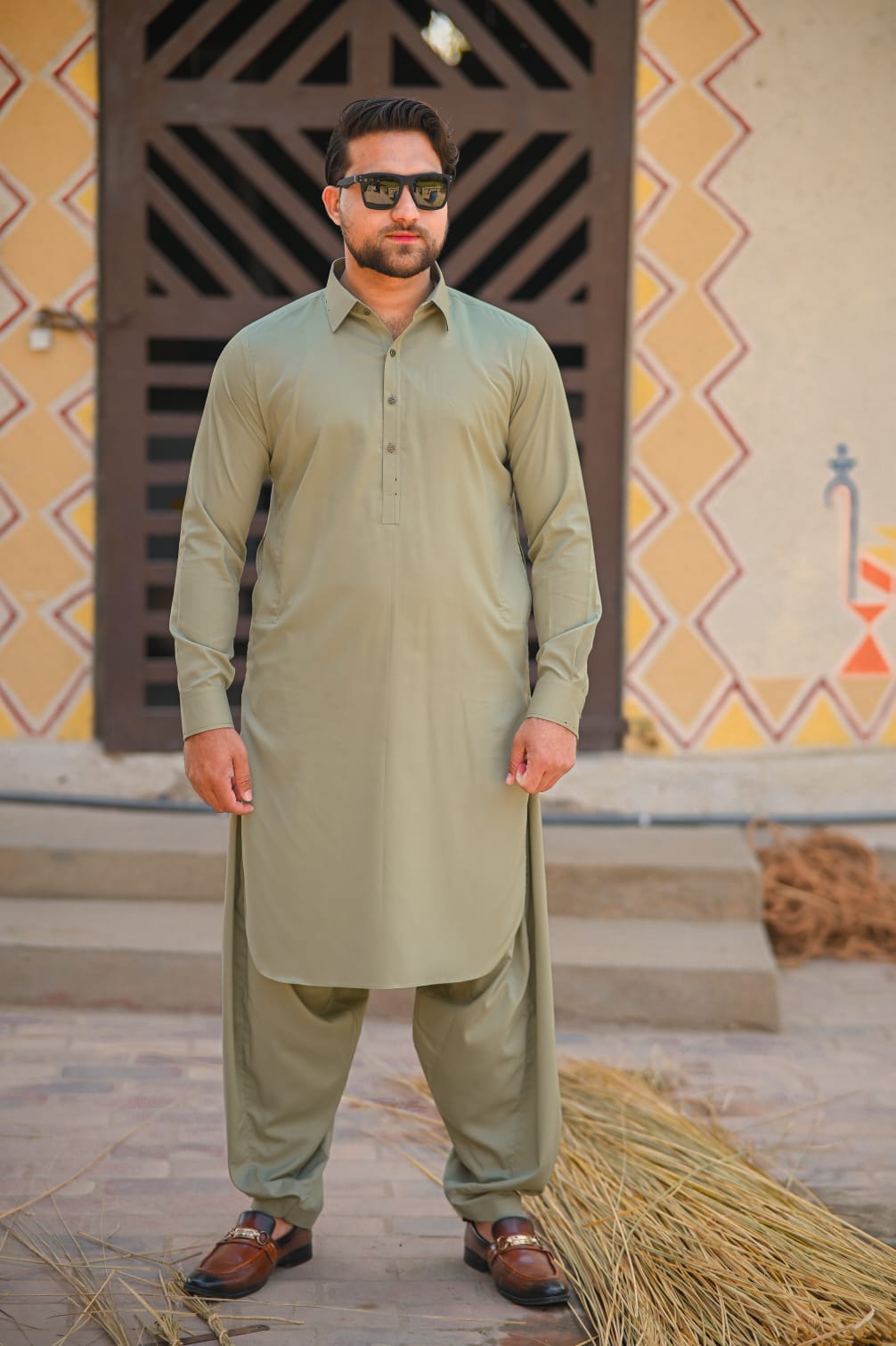 Sage green kameez shalwar decent detailing